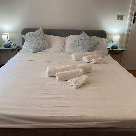 Villa Edwige B&B Кастеллабате Экстерьер фото