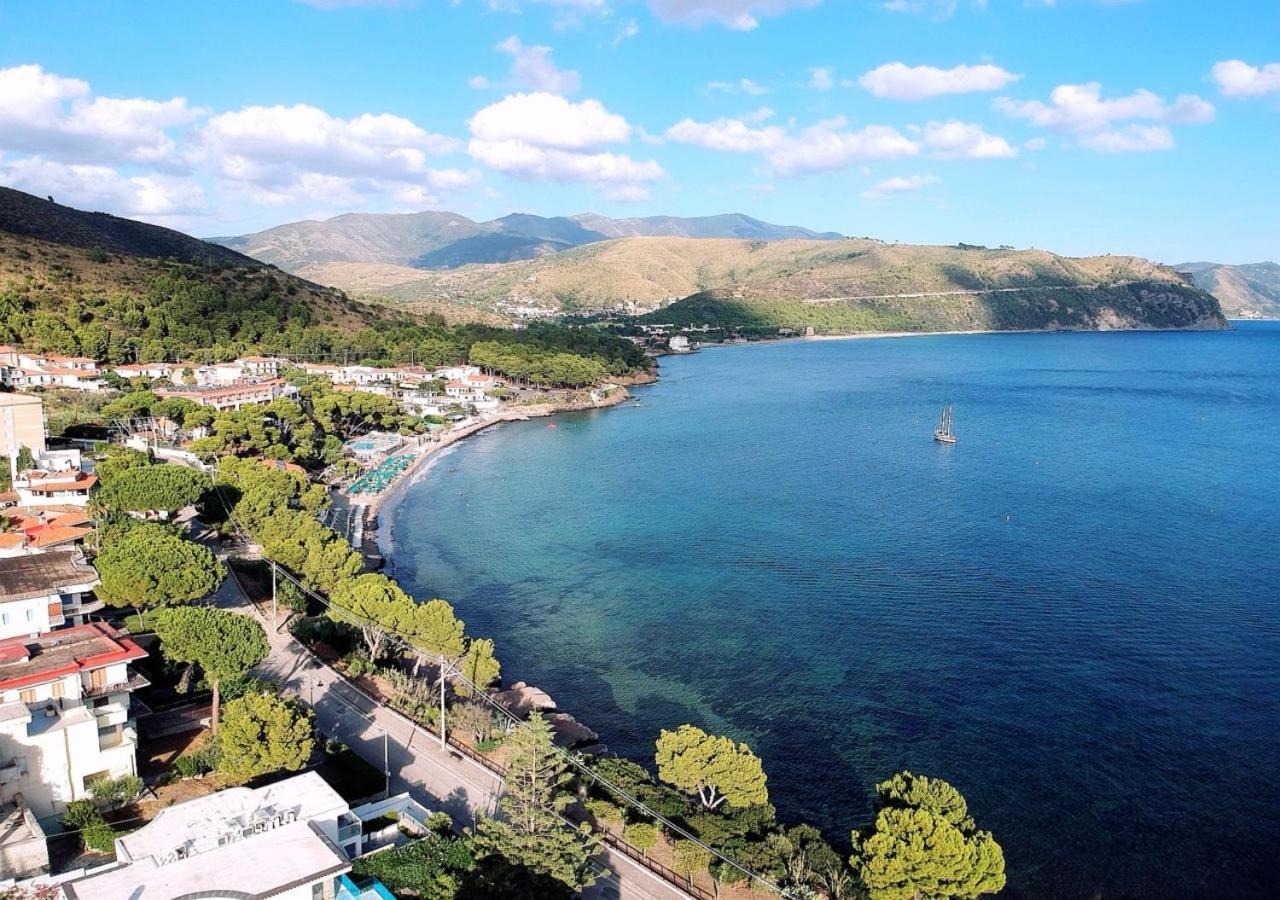 Villa Edwige B&B Кастеллабате Экстерьер фото