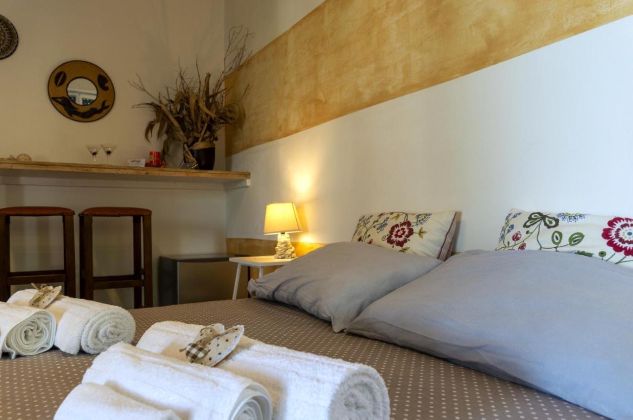 Villa Edwige B&B Кастеллабате Экстерьер фото